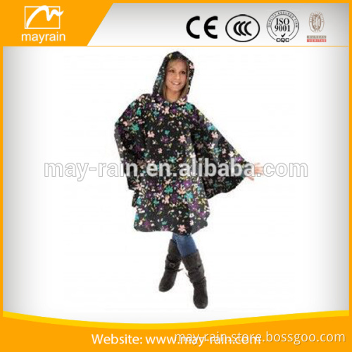 2016 high quality polyester lady rain poncho